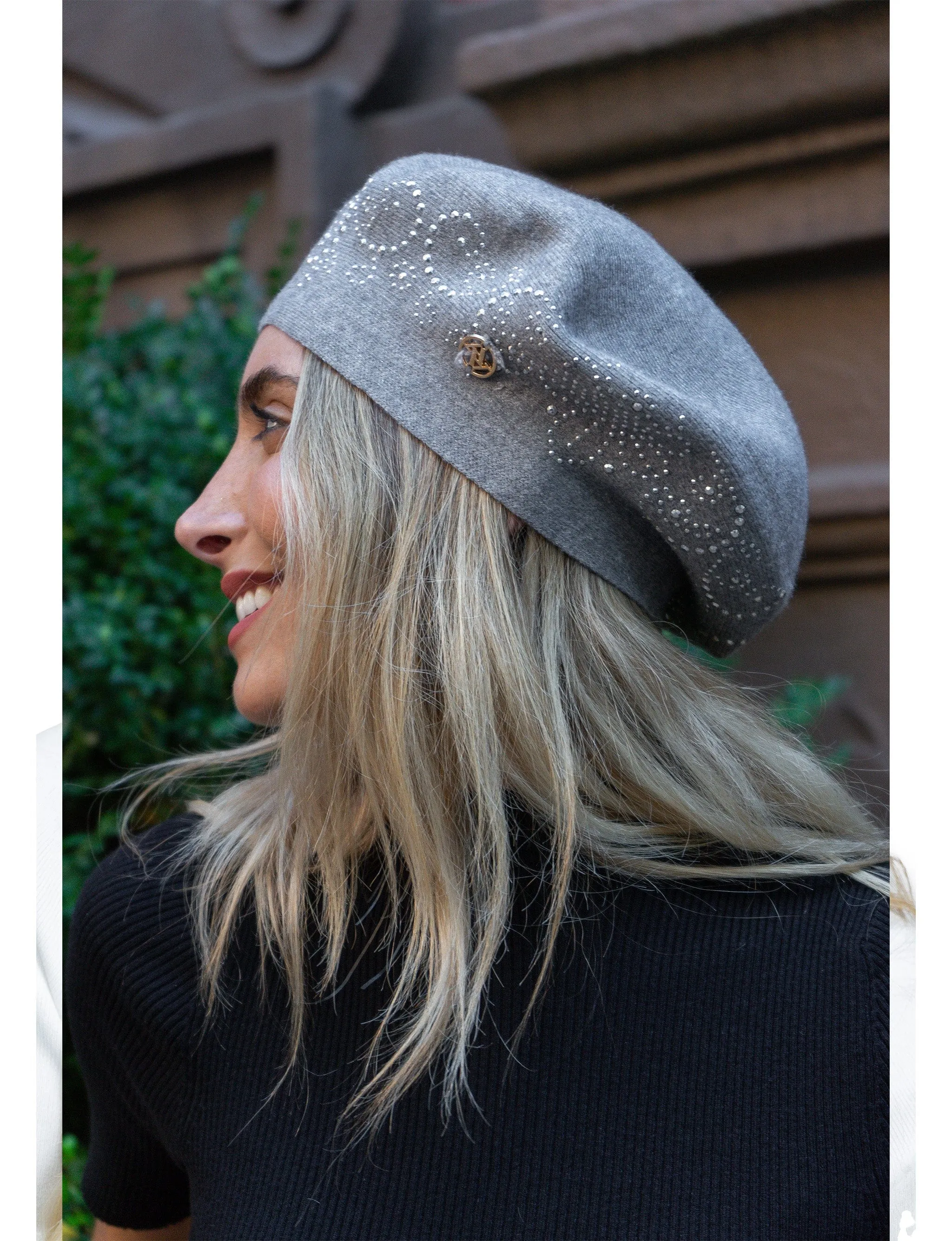 Adrienne Vittadini Stone & Pearl Knit Beret