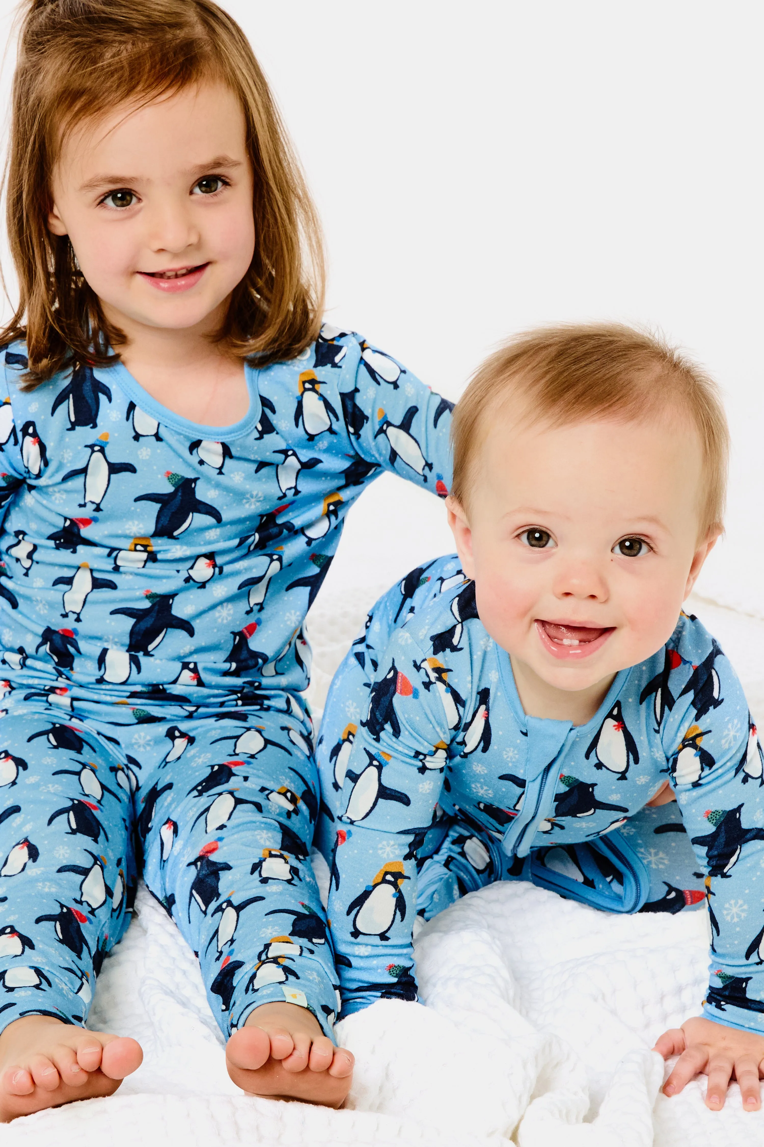 Soft & Stretchy Zipper Footie - Penguins