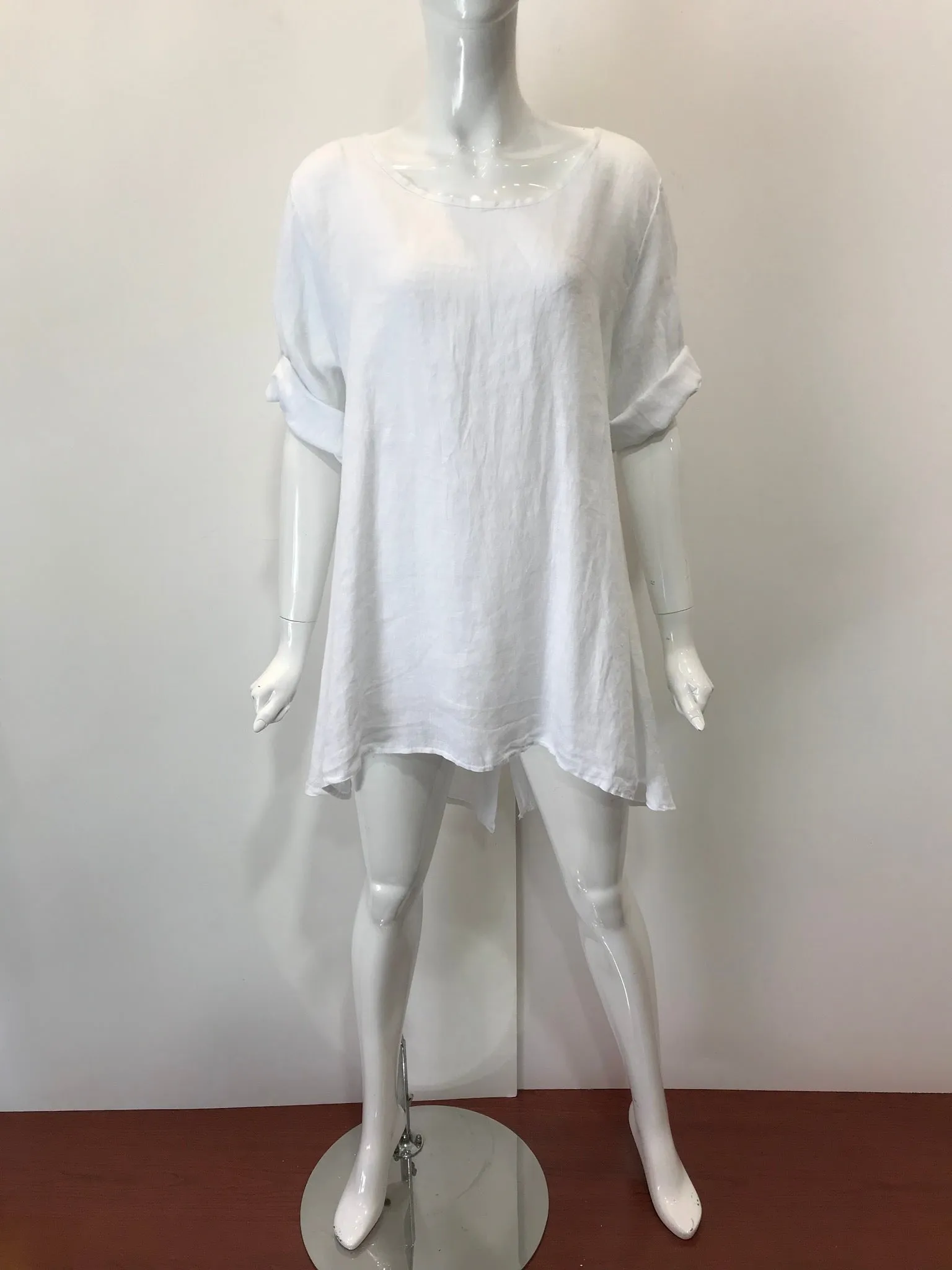 the HONUA linen Tunic Top