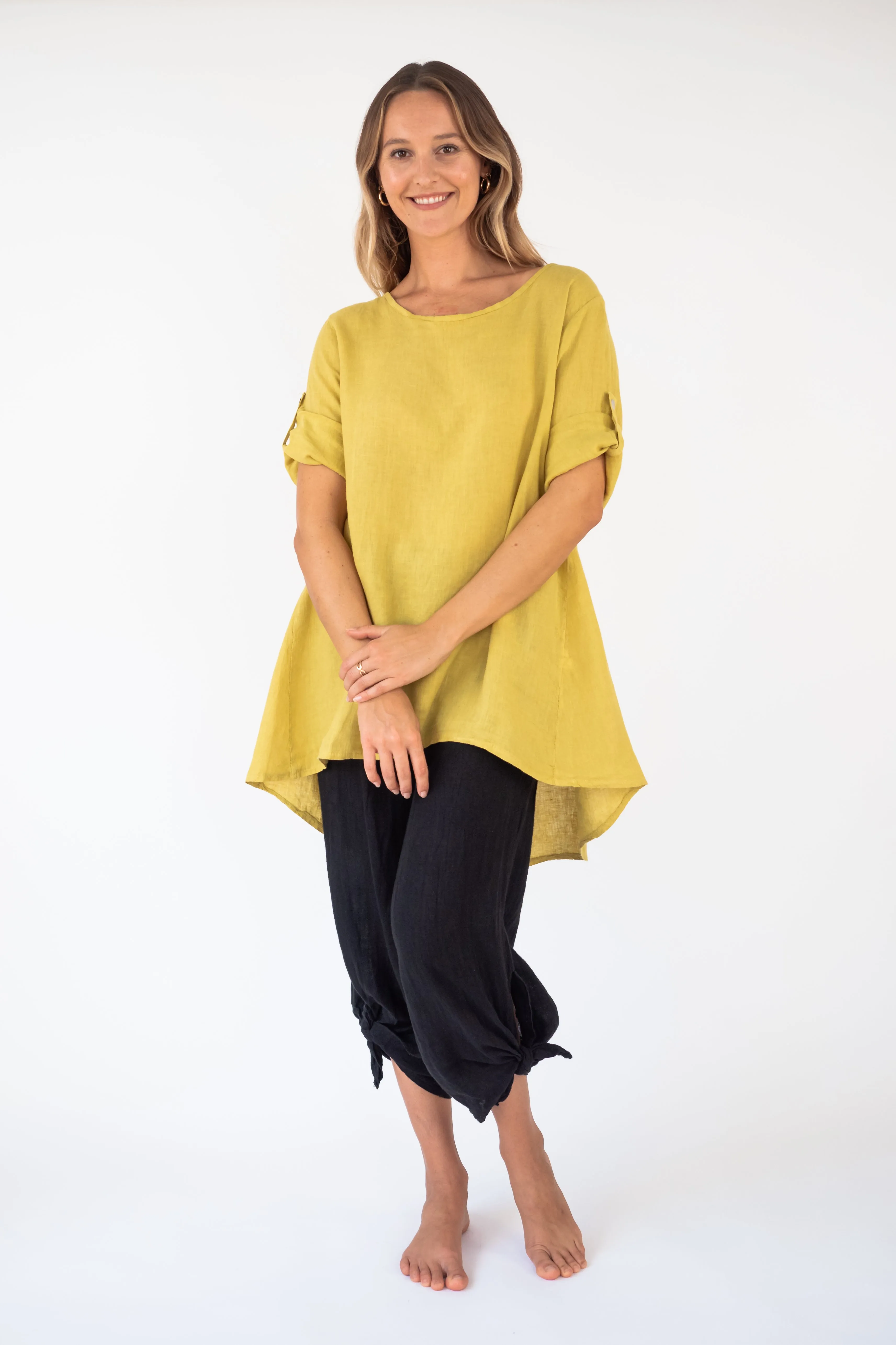 the HONUA linen Tunic Top